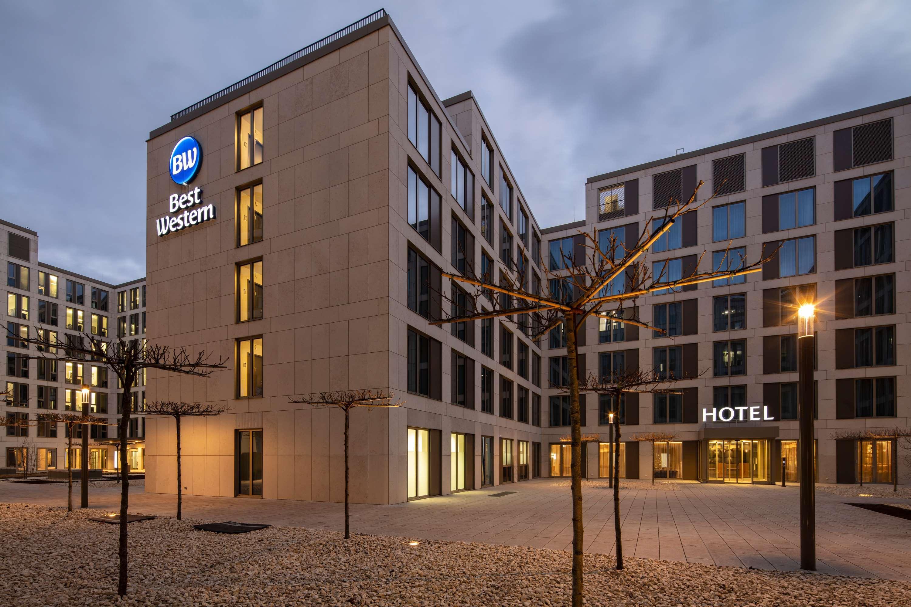 Best Western Hotel Wiesbaden Exteriör bild